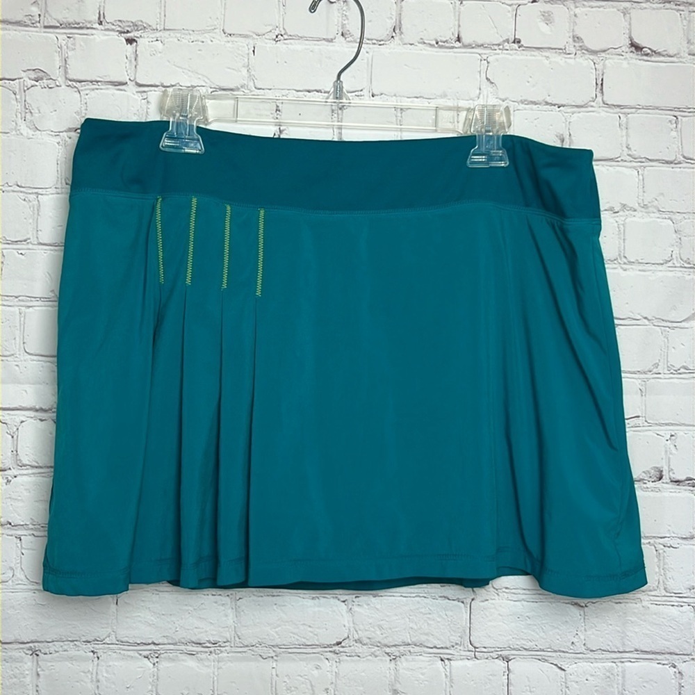 Athleta Second Wind Skort In Teal - image 1